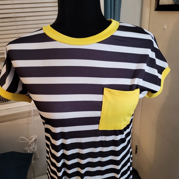 Black White & Pop of Yellow Striped Dress w/ Bonus WHBM Jacket! - Picture 6 of 10
